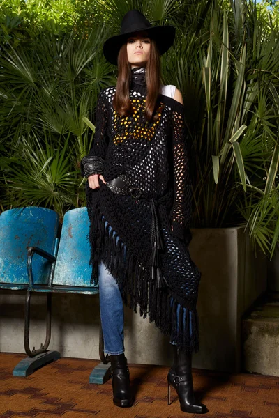 Look 34